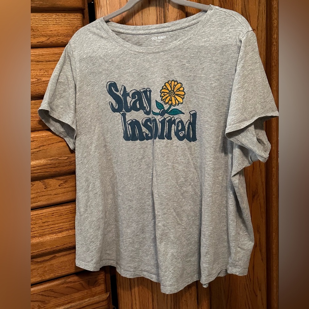 Old Navy T-Shirt